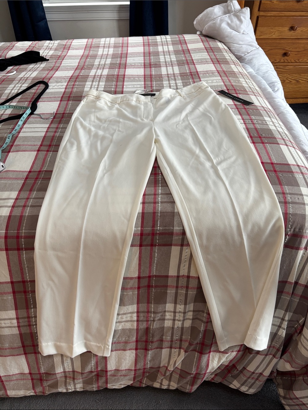 Larry Levine White Tailored Straight-Leg Pants